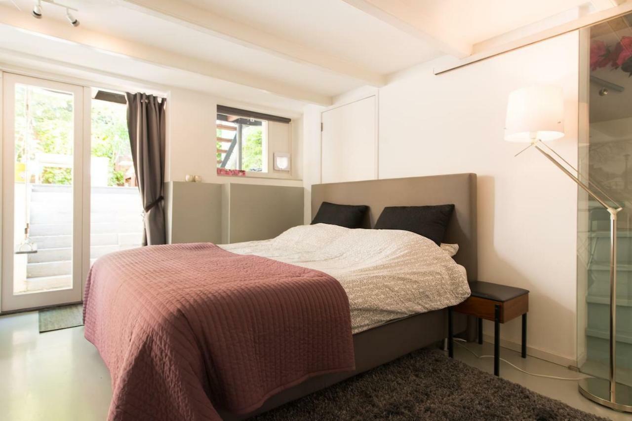 Quiet Apartment For 4 At Park In Center Amsterdam Exteriör bild