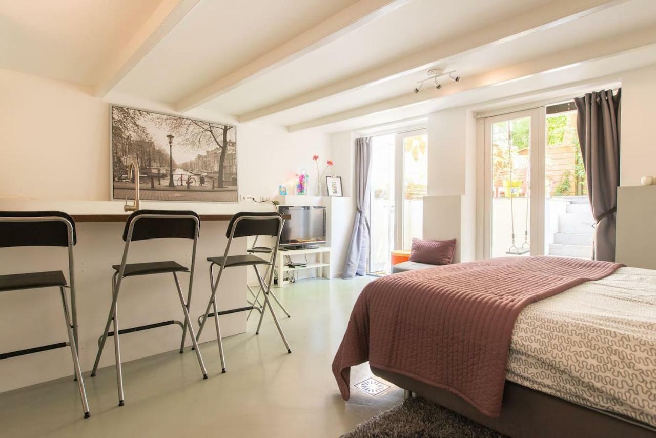 Quiet Apartment For 4 At Park In Center Amsterdam Exteriör bild